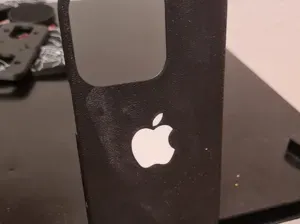 iPhone 16 Pro Case with Apple-Logo