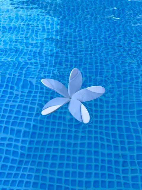 Fidget underwater spinner — Image 3 of 4