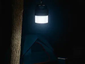 (8+HRS) EMERGENCY SCREW-TOP COB LED LANTERN