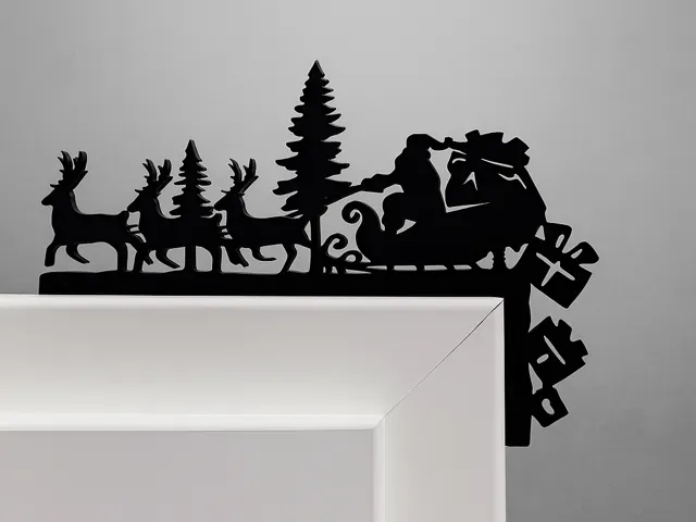 Christmas Door Decoration – Reindeer Silhouette