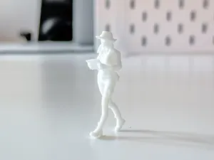 Miniature Woman/Explorer/Tourist for your Diorama