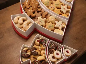 Mehrteilige Weihnachtsschale für Kekse und Snacks