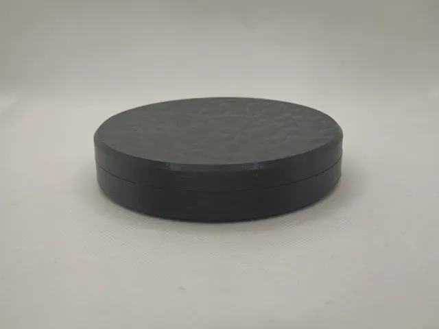 Compact Wet Palette with Twist Lock — Image 2 of 5