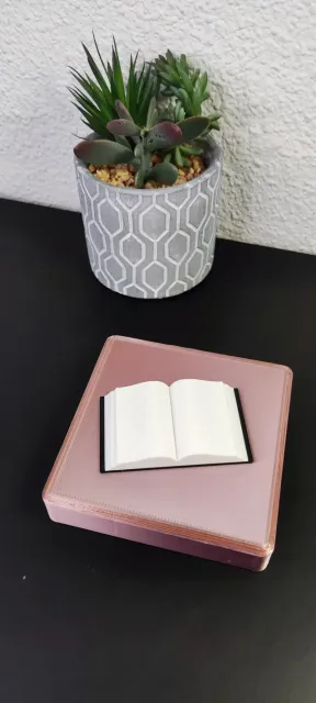 Decorative Open Book – Resizable to your needs — Фото 3 из 5
