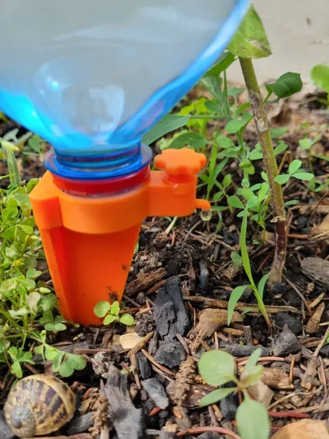 Adjustable Bottle-Dripper Irrigation Spike v2 — Фото 2 из 9