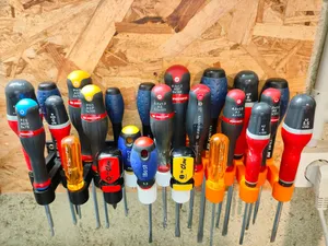 Modular and Parametric Screwdriver Holder