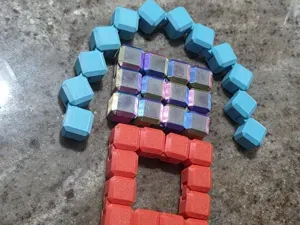 Flexi-cube snake