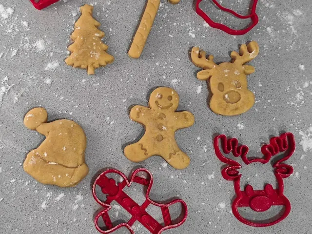 Christmas Cookie Cutter Set (5 Pack)