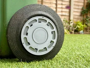 UK Wheelie Bin Golf GTi Mk2 P / Pirelli wheel trim