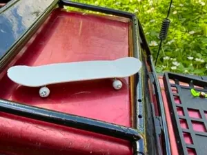 1:10 RC Traxxas TRX 4 Skateboard
