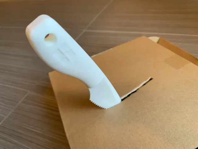 Utility Knife — Image 2 of 10