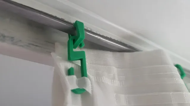 Slide-Around Curtain Hanger Clip — Фото 3 из 9