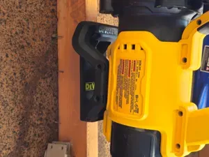 Dewalt Leaf Blower Wall Mount - DCBL722