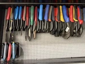 Grid10 Pliers Rack