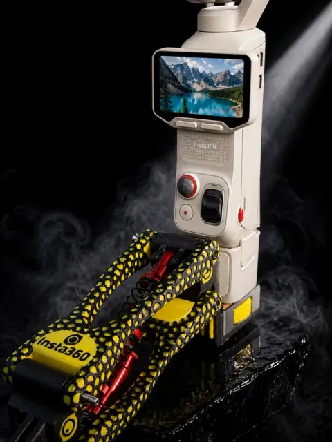 Insta 360 Luna Ultra: Active Spring-Damped Mount — Image 13 of 13