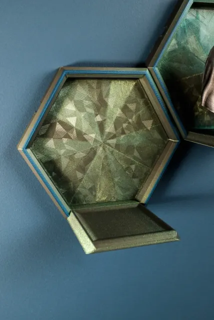 Hexagonal wall shelf for small figurines — Image 2 of 11