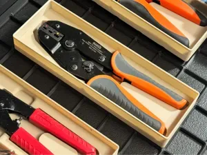Gridfinity IWISS IWS-2210H Heat Shrink Crimper