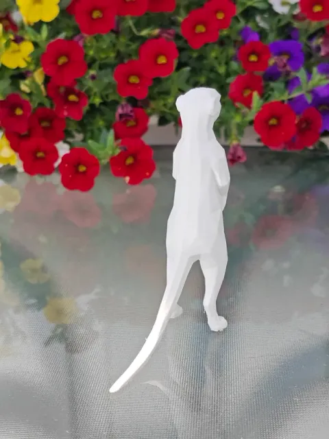 Geometric Low Poly Meerkat Figurine — Фото 7 из 10