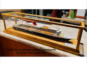 Cunard Queen Mary 2 1:500. 11 Colours, 2 AMS