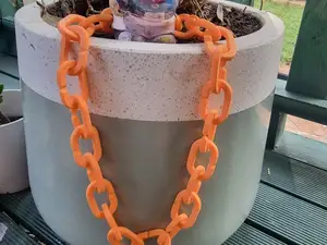Chain links
