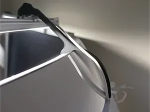 Samsung Odyssey G8 light support