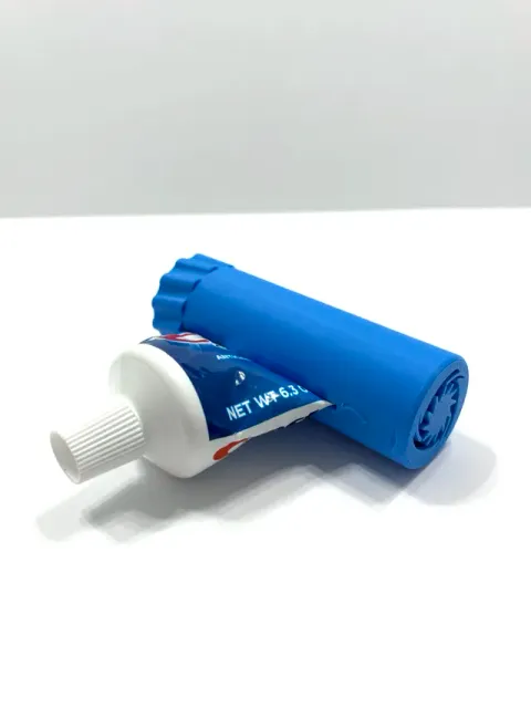 Ratcheting Ergonomic Toothpaste Squeezer — Фото 2 из 3