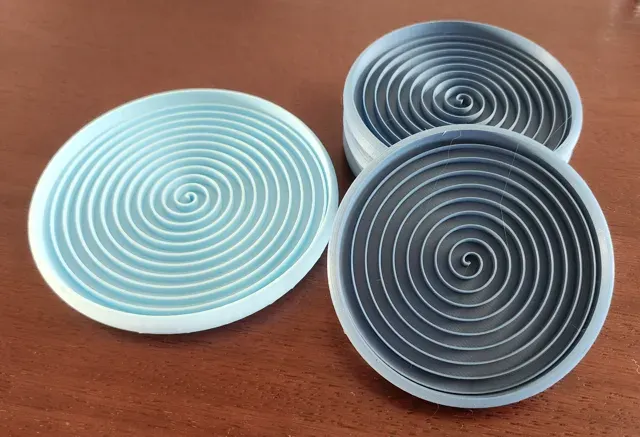 Stackable spiral coasters for glasses — Image 2 of 2