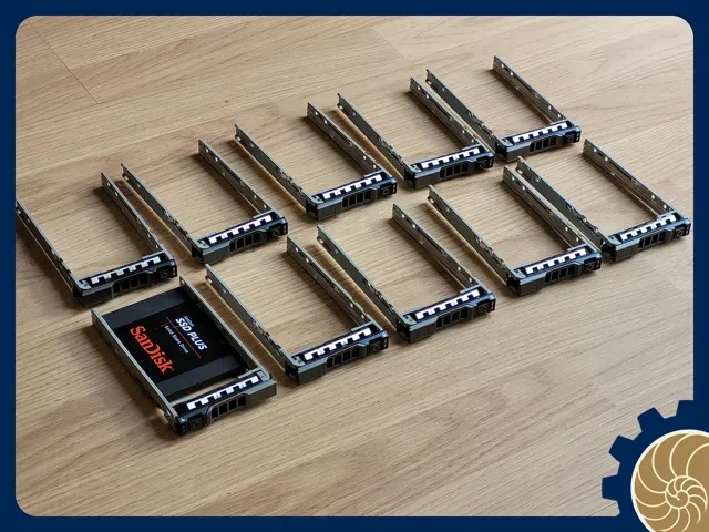 10 inch Rack 2U: 10x 2.5 inch HDD/SSD - HOT SWAP ! — Image 7 of 17