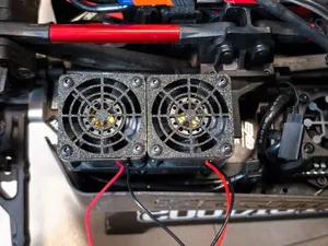 ARRMA 流浪者 V6 双风扇散热
