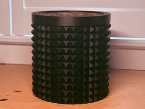 Modern Textured Trash Can – Fits Grocery Bags