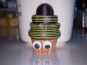 PINEAPLE ball CupCake
