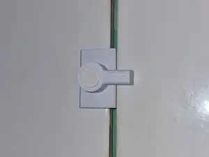Simple Rotating Locking Cabinet Door Latch