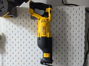 Skadis Bracket DeWalt DCS380B Reciprocating Saw