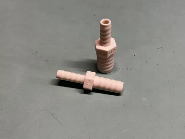 Parametric Auto-Labeled METRIC Hose Adapter — Image 8 of 10
