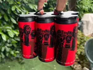 Sixpack Snug - The Handy Can Carrier