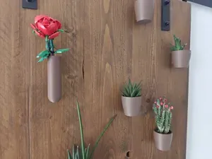 Flower and plant wall decoration