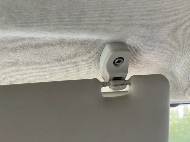 Ducato/Jumper/Boxer Sun Visor Adapter — Фото 4 из 7