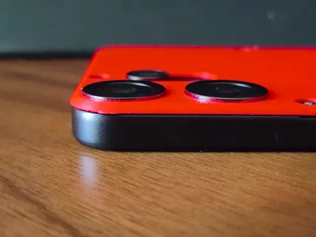 Cover CMF Phone 2 Pro — Image 3 of 3