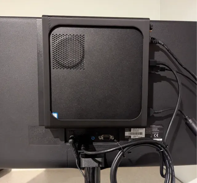 VESA Mount for Lenovo & Dell Tiny PCs (75 / 100mm)