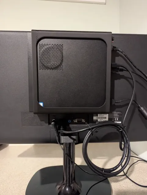 VESA Mount for Lenovo & Dell Tiny PCs (75 / 100mm) — Фото 5 из 6