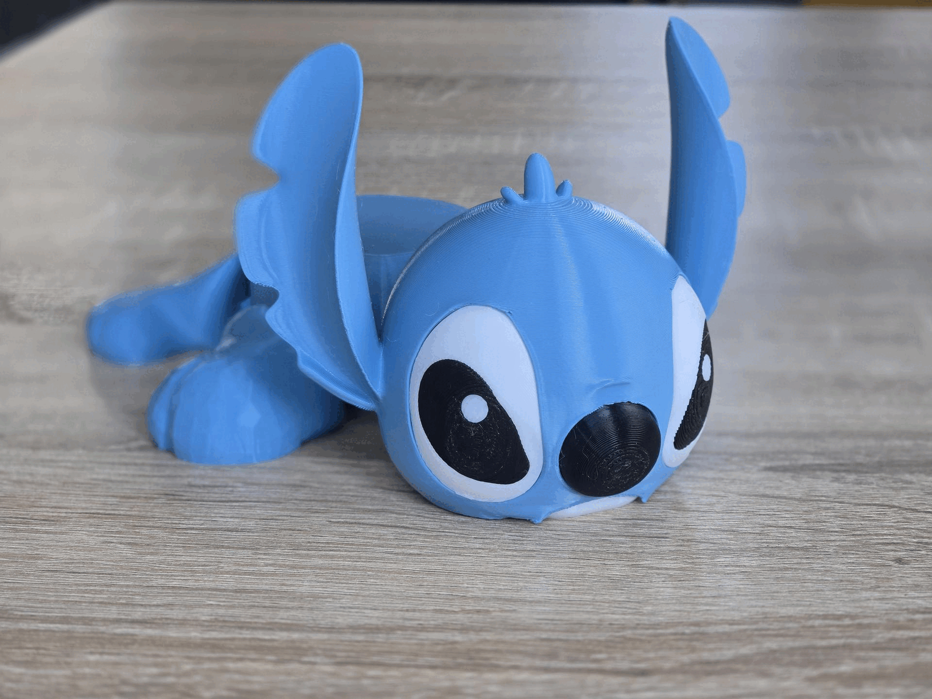 Stitch cup holder