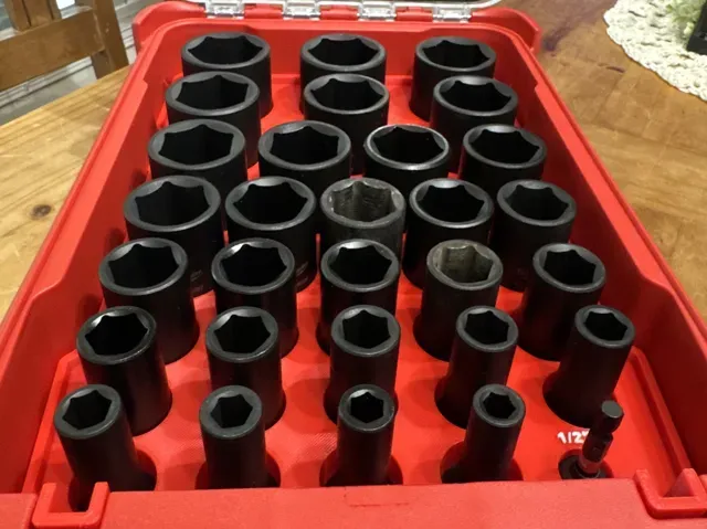 Milwaukee 1/2" 29PC Deep METRIC Socket Packout Ins — Фото 3 из 9