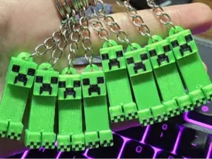 Minecraft Creeper Keychain Figure
