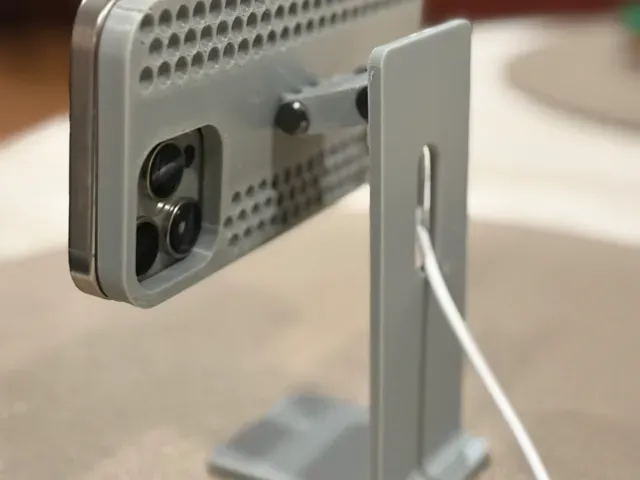 Mini Pro Display XDR iPhone Stand for MagSafe — Image 4 of 7