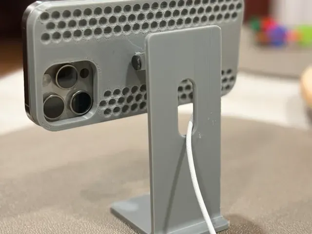 Mini Pro Display XDR iPhone Stand for MagSafe — Image 6 of 7