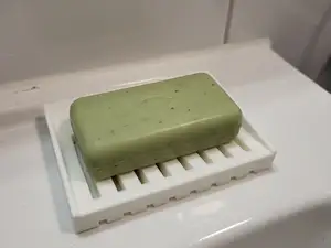 Soap holder / tray (breathable)