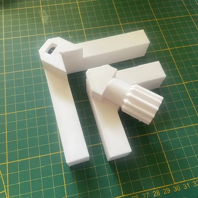 Corner clamp / angle clamp / Winkel Klemme 90 Grad — Image 2 of 3