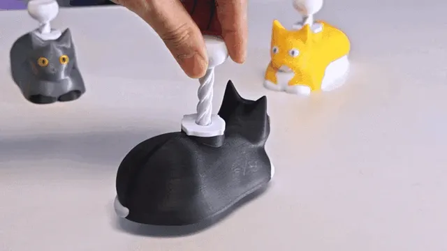 Spinning Catloaf OIIA CAT 