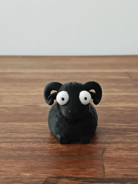 Funny Cartoon Ram Figurine with Big Eyes — Фото 6 из 7