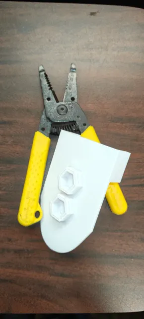 HSW (Honeycomb Storage Wall) Wire Stripper Holder — Image 2 of 4